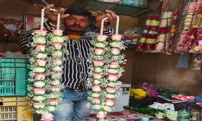 Krishna Flower Shop