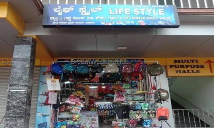 Life Style Fancy and Gift Center