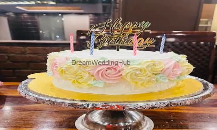 Midnight Santa Bakery & Decoration