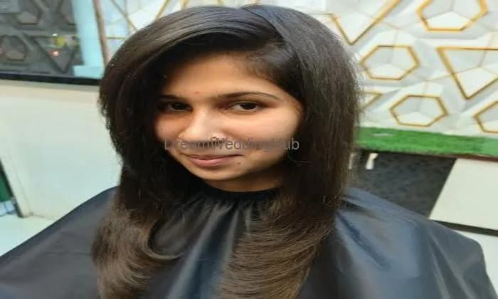 VRoyal The Family Salon