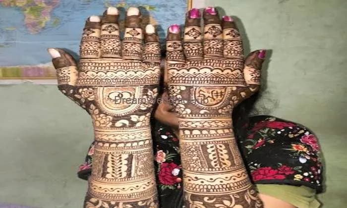 Ritika Mehndi Art
