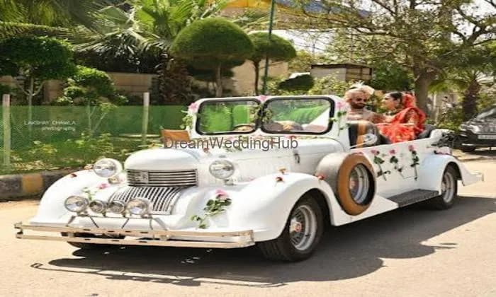 𝗔𝘀𝗵𝘂 𝗧𝗿𝗮𝘃𝗲𝗹𝘀 - Taxi, Tempo Traveller & Car Rental in Prayagraj