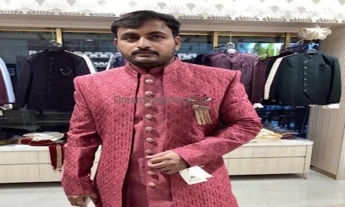 Mahanta Ethnic - Commercial Street