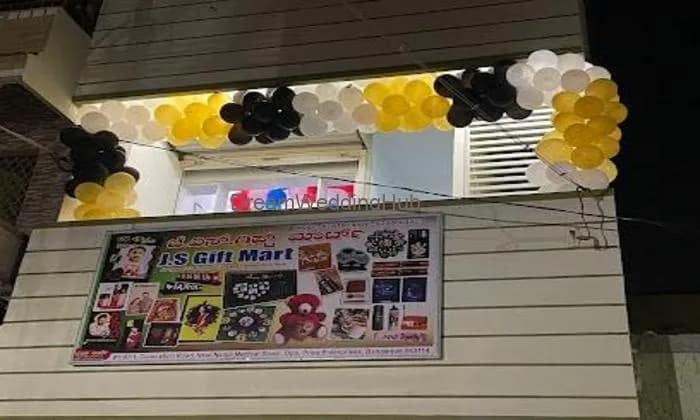 JS gift mart(personalised gifts)