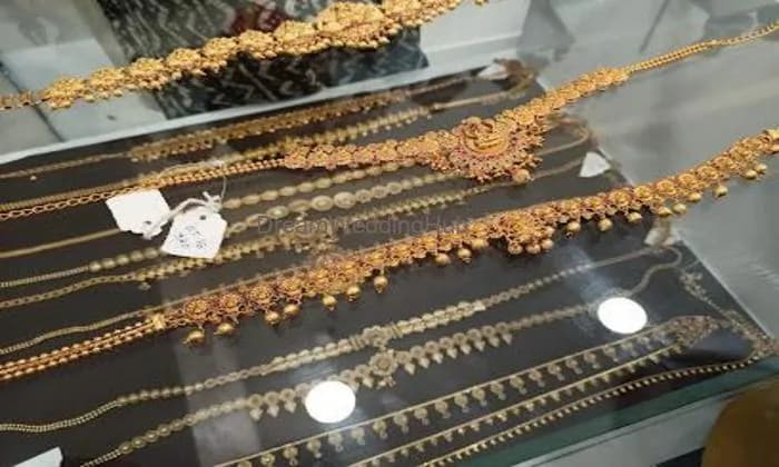 Wedding charms bridal jewellery rentals