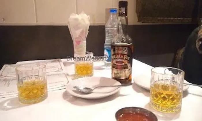 Taj Bar & Restaurant