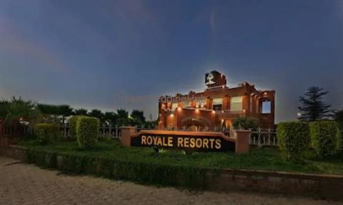 Royale Resorts