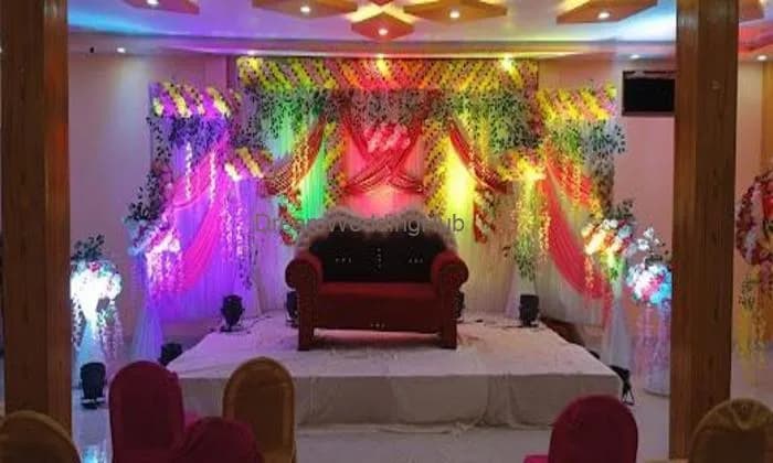 Prakash Banquet Hall And Lawn