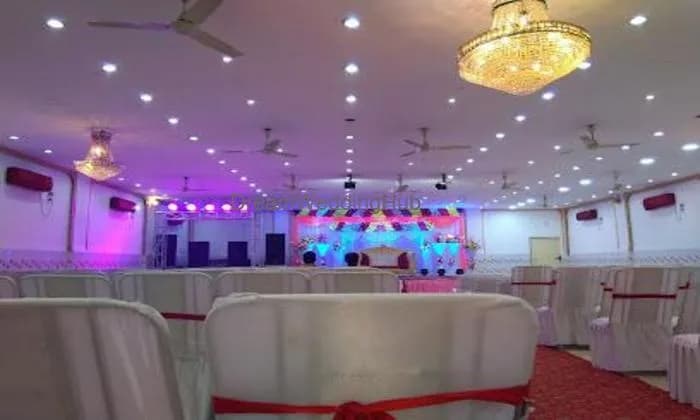 Abhinandan Banquet Hall, Bahraich