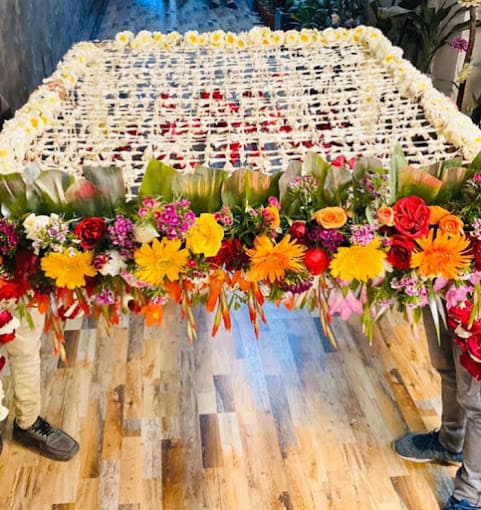 Shri Saini Cut Flowers