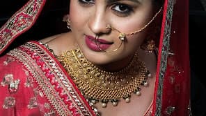 Ratna Beauty Parlour