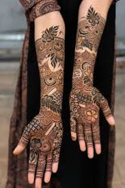 Yogita mehendi artist