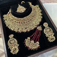 OM GOJAMGUNDE JEWELRS