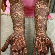 Aski mehendi artist