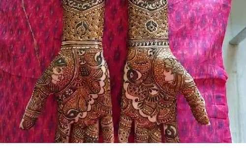 Neelam Malviya Mehandi Artist