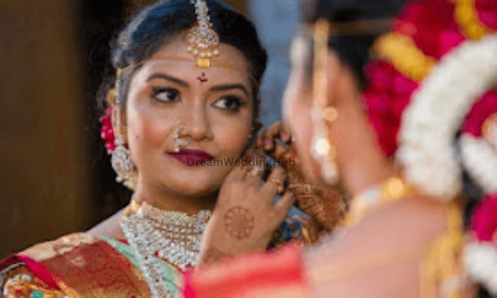 Pooja Sharan - Makeup Studio