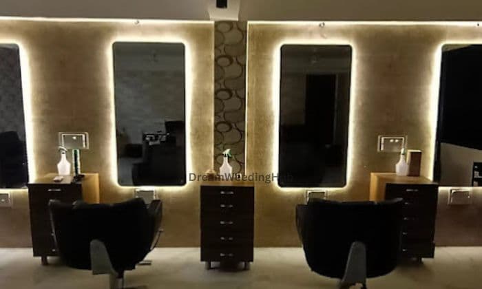 Pahechan Beauty Care & Bridal Studio