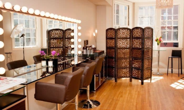 Makeup & Nails by Gloria Hauzel