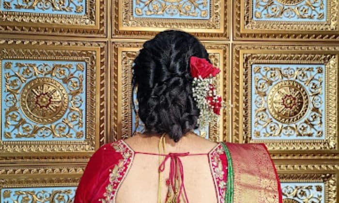 Shreeji Make-up and Hair Studio