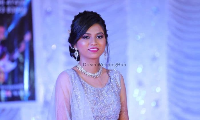 URVASHI BEAUTY PARLOUR