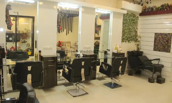 Laavish Salon