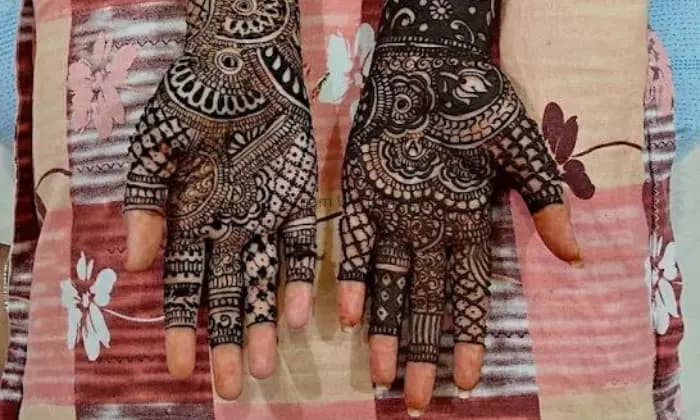 SARANYA BRIDAL MEHANDI