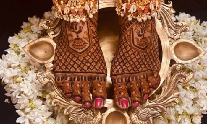 Surendra Gupta Mehandi artist