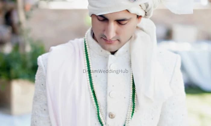 𝗖𝗼𝗹𝗹𝗲𝗴𝗶𝗮𝘁𝗲 𝗧𝗮𝗶𝗹𝗼𝗿𝘀