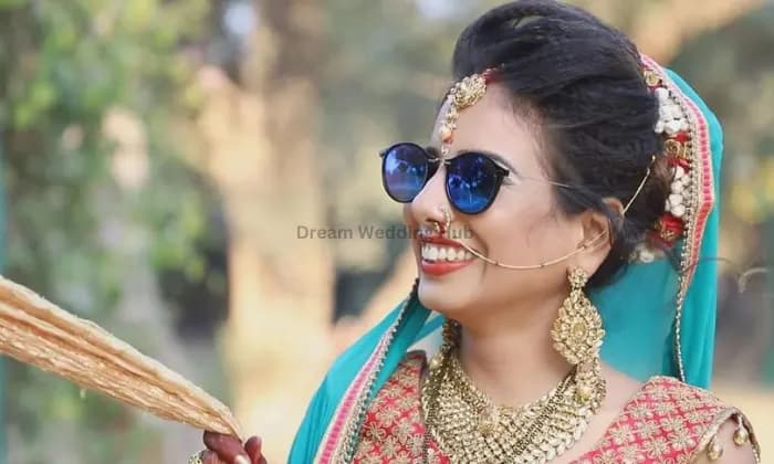 Pooja Shahnaaz Beauty Parlour