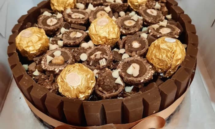 Radhe Sweets and Bakers