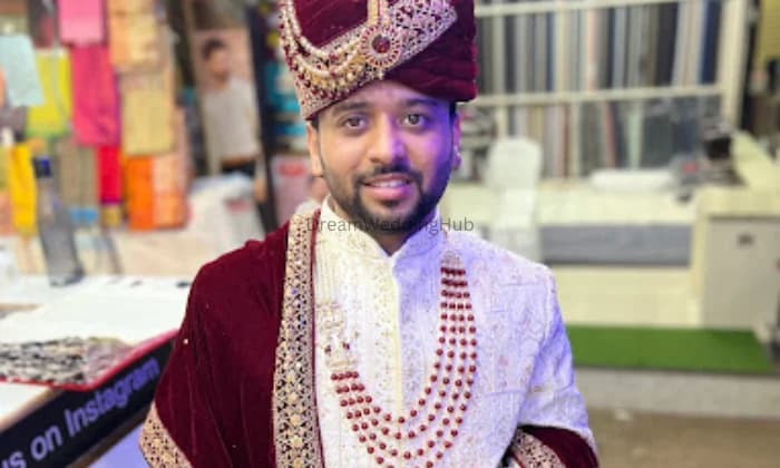 Groom studio sherwani