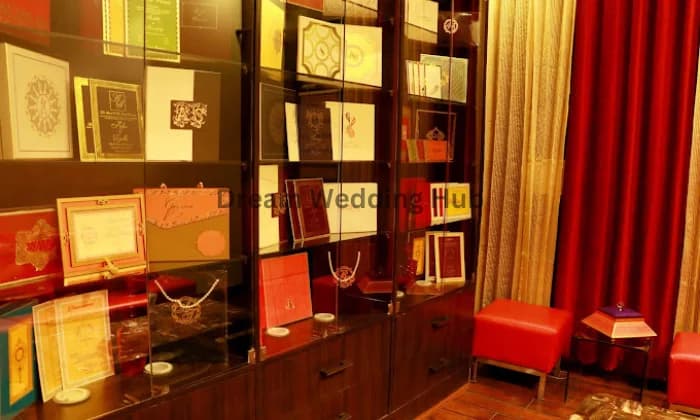 Voguish Wedding Invitations