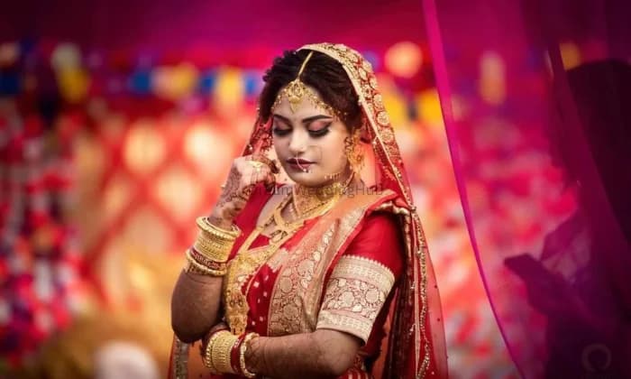 Makeup Artist Godhuly Studio