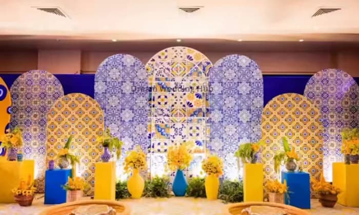 Giriraj Mandap Service