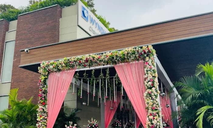 vikas tent  flower decor