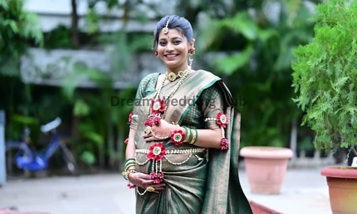 Makeover Manali Beauty Parlour