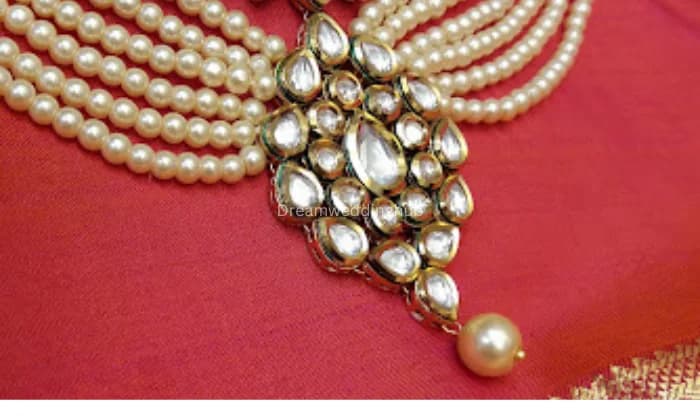 Sarwa by Sathe Ornaments