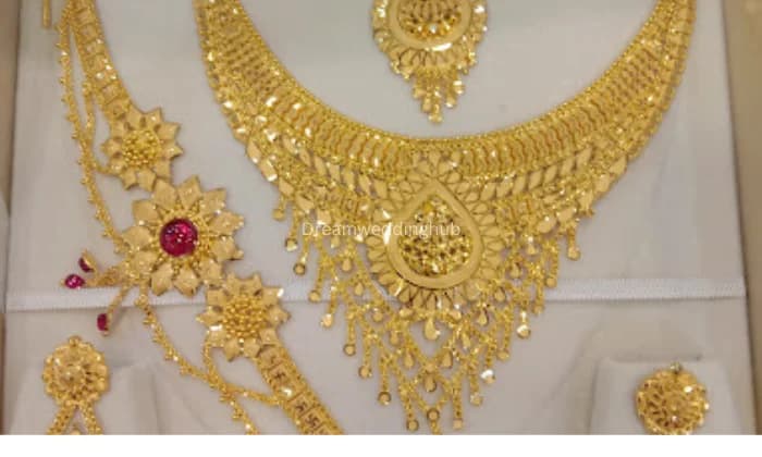 Auric Gems And Jewellery