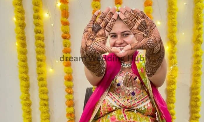 Deepak Mehandi Tattoo Studio