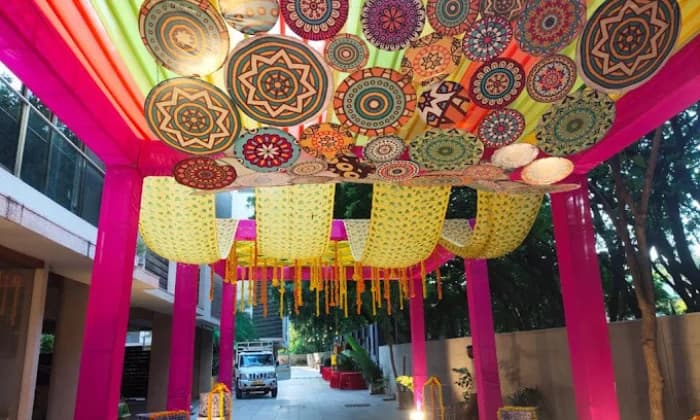 Uk Sounds And Lights