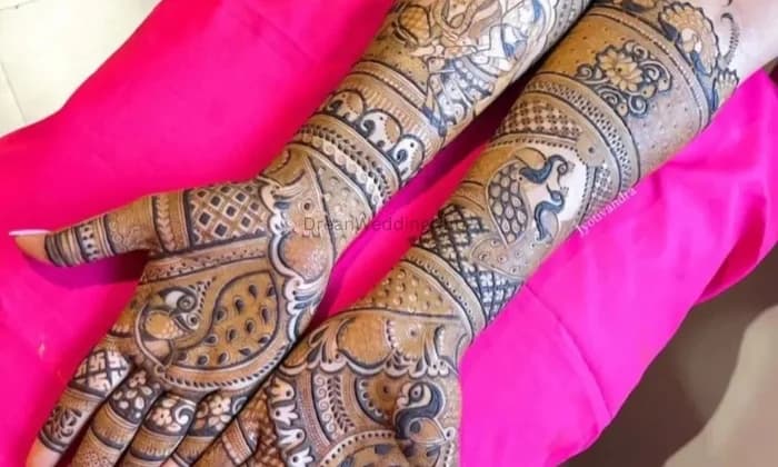 Riya mehandi Art