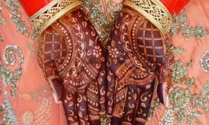 Rajasthani mehndi parlour