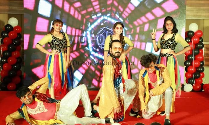 The DVirus Jit More Dance Academy