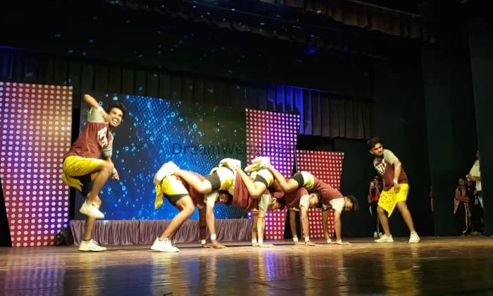 TANTRUM DANCE ACADEMY