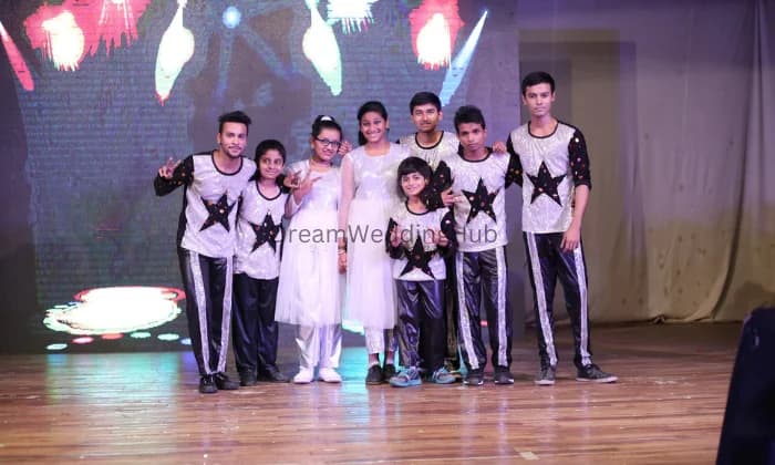 R Brothers Dance Studio