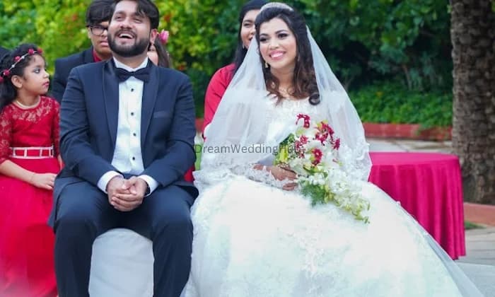 Abhi clicks photography