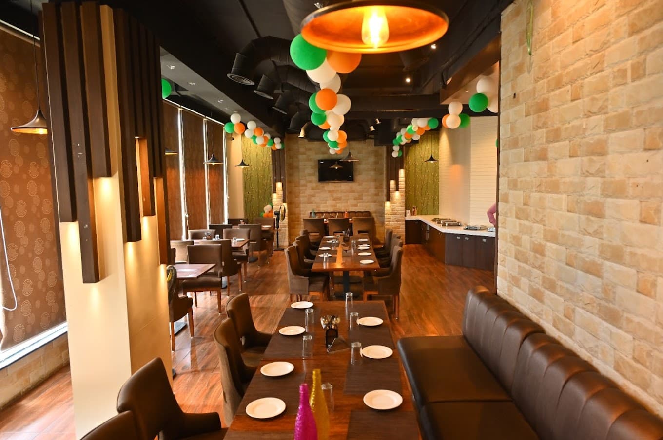 HOTEL RADIANCE COURTYARD