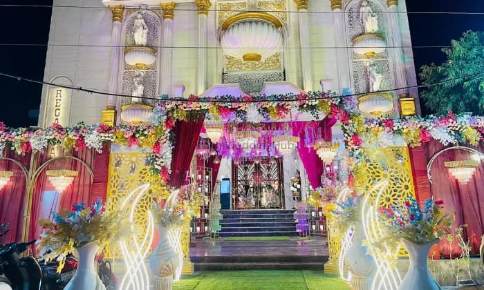 Aakarshan luxury banquets