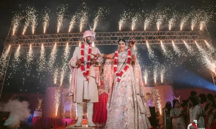 Double Apple Entertainment