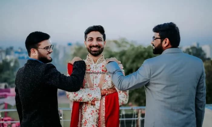 The Naked  Photography